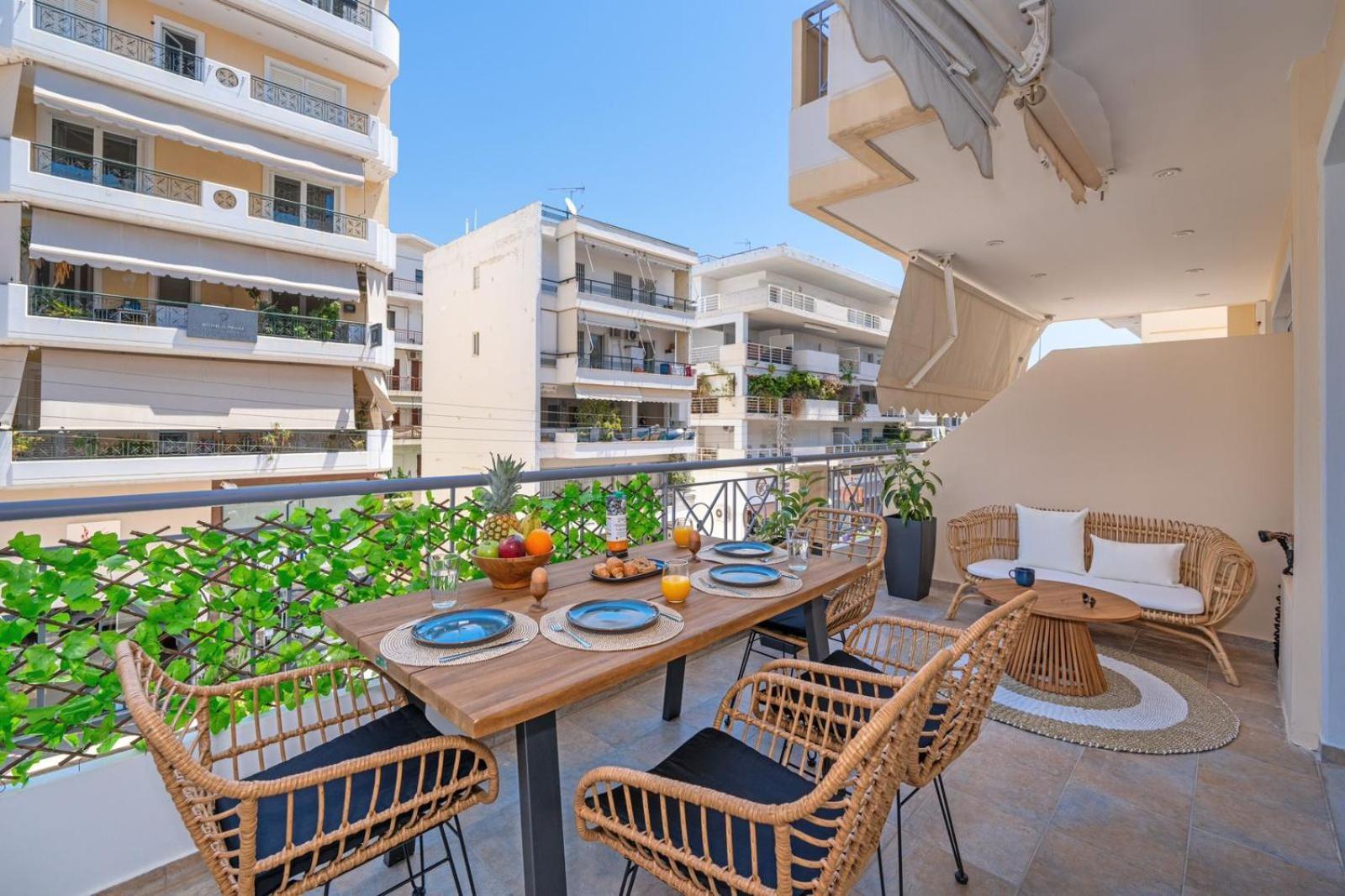 Luxurious Coastal Retreat In Central Glyfada Athens Ngoại thất bức ảnh