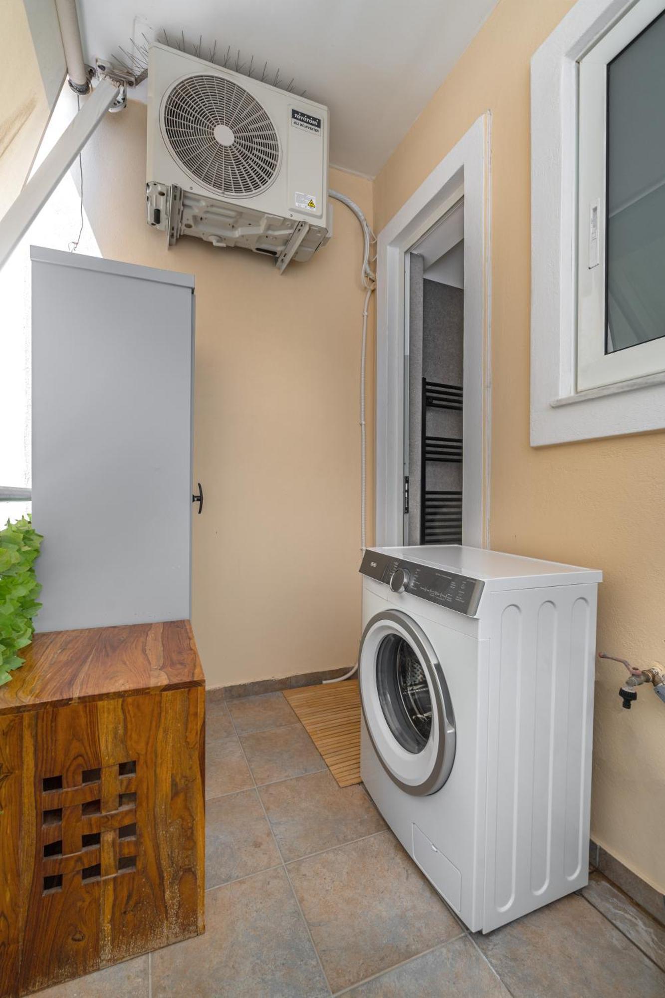 Luxurious Coastal Retreat In Central Glyfada Athens Ngoại thất bức ảnh